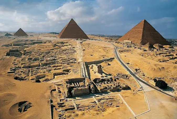 Cairo and Giza Pyramids Day Trip from Hurghada