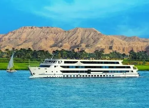 7-Day Nile Cruise Luxot to Aswan with Dendera & Abydos