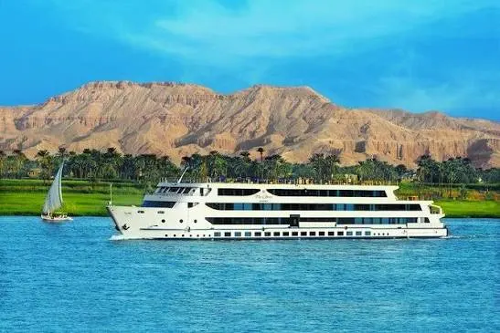 7-Day Nile Cruise Luxot to Aswan with Dendera & Abydos