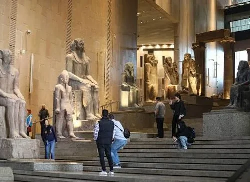 Cairo and Giza Pyramids Day Trip from Hurghada