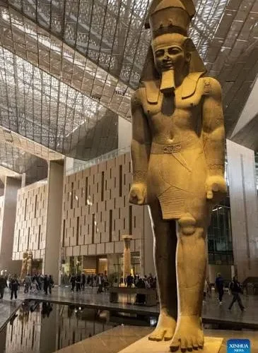 Cairo and Giza Pyramids Day Trip from Hurghada